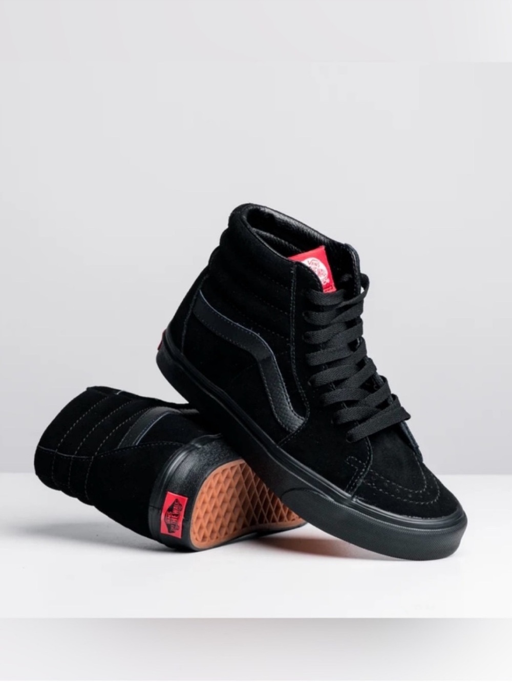 Vans Shoes Sk8 Hi Black Suede
Mens 11.0 US